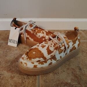 NWT MYRA Bag Cushy Brown Cow Print Leather Western Boho  Festival Sneakers